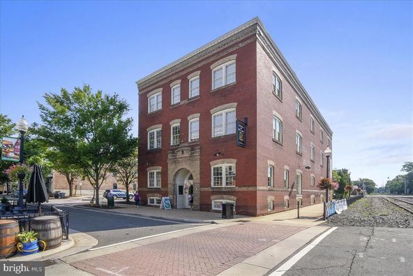 9251 Lee Ave, Manassas, VA 20110
